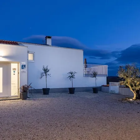 Vila Casa Belladonna For 4 Sinozici